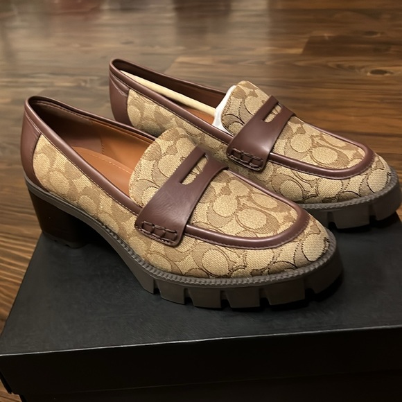 Coach Colleen Signature Losfer Size 9.5 B - Picture 2 of 12